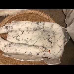 DockATot Marble print comes in its original bag!